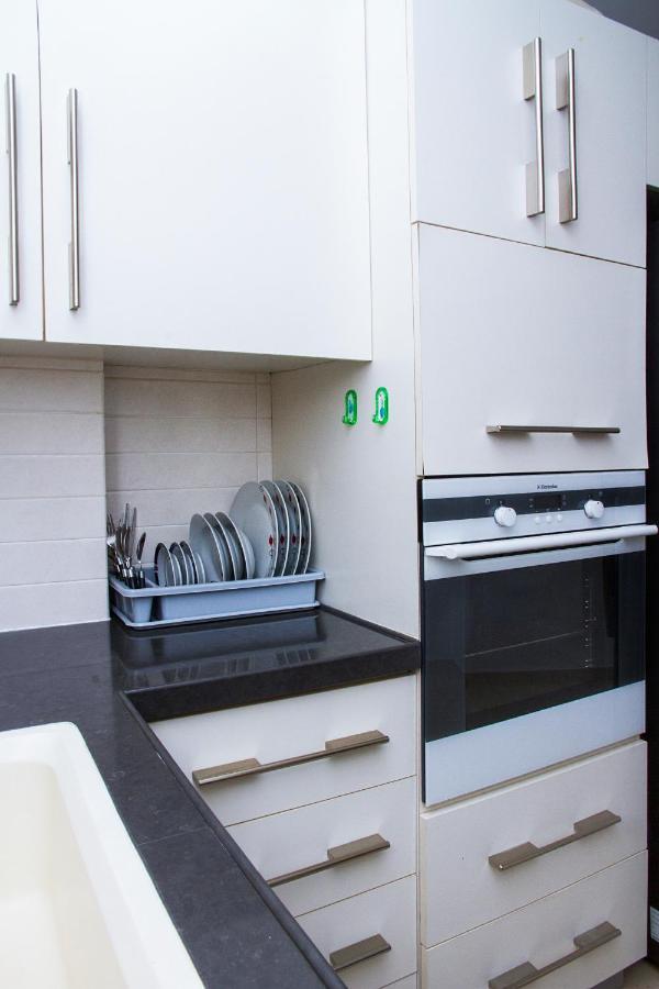 Isramax Tchernikhovski Apartment Bat Yam Extérieur photo
